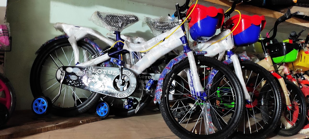 Supreme Cycle store and bicycle stock — owner photo 14